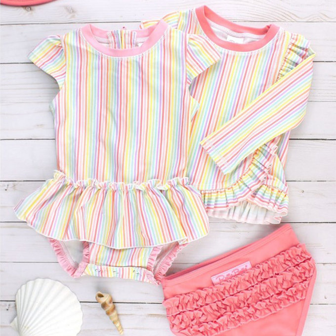 美國 RuffleButts 小女童UPF 50+防曬兩件式長袖泳裝_夏日彩虹_RBSG21-21