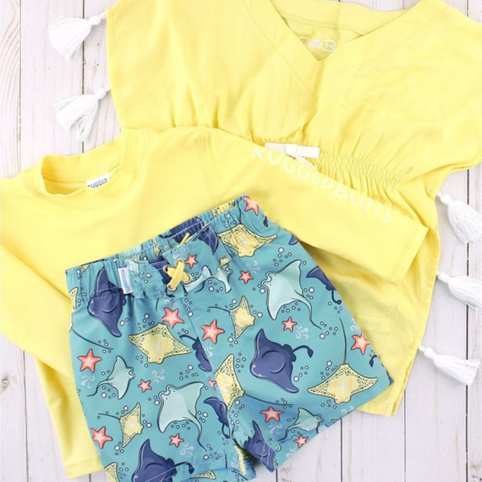 美國 RuffleButts 小男童UPF 50+防曬長袖泳衣_檸檬黃_RBSB21-03