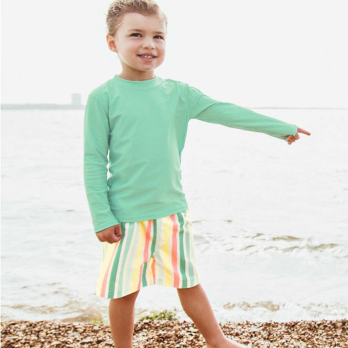 美國 RuffleButts 小男童UPF 50+防曬長袖泳衣_大地綠色_RBSB21-05