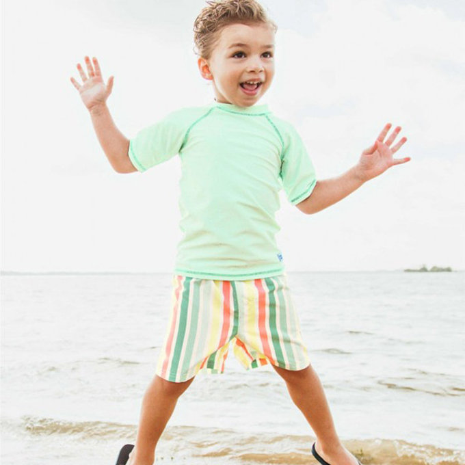 美國 RuffleButts 小男童UPF 50+防曬泳褲_七彩軟糖_RBSP21-03