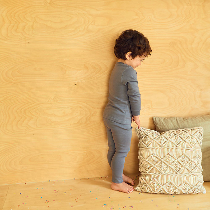 正韓 ttasom 無螢光劑、彈力棉、超優質小童居家服/睡衣_純色灰_TT014