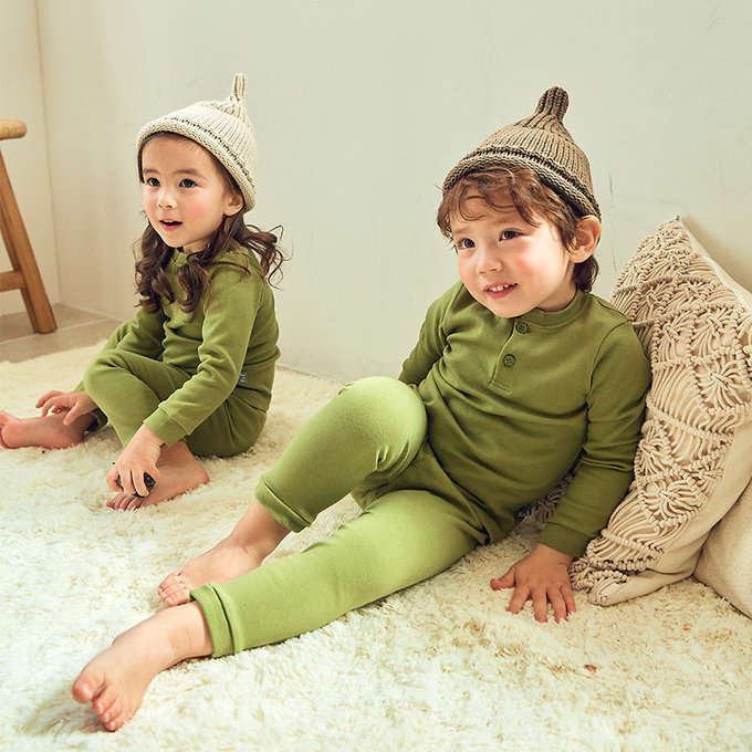 正韓 ttasom 無螢光劑、彈力棉、超優質小童居家服/睡衣_純色草綠_TT016