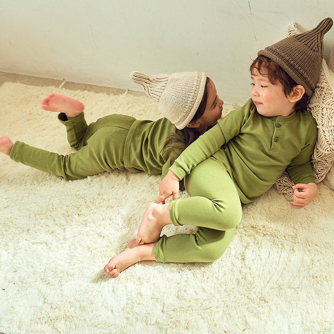 正韓 ttasom 無螢光劑、彈力棉、超優質小童居家服/睡衣_純色草綠_TT016