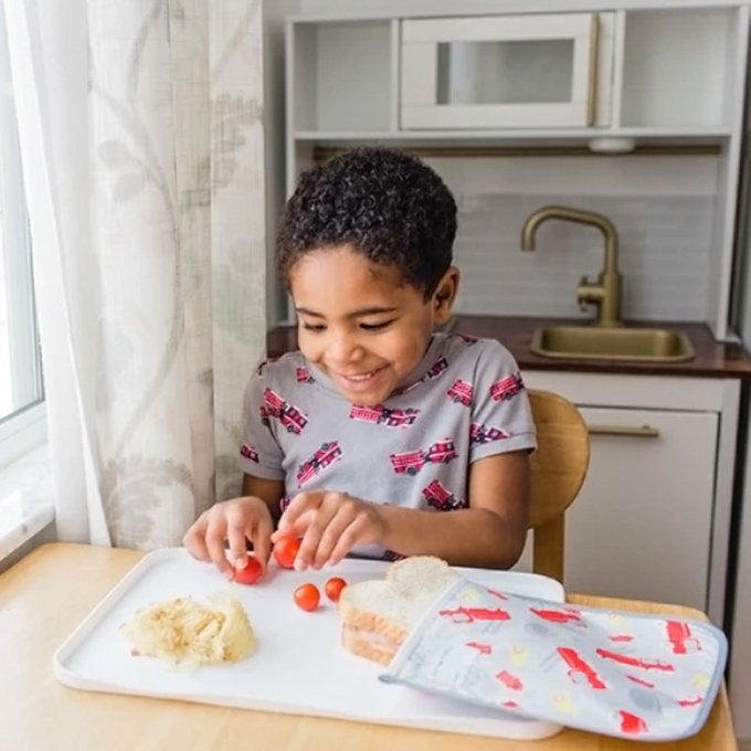 美國 green sprouts 小綠芽具保溫功能 可重複使用 食物袋/零食袋/三明治袋或小物收納袋 2入組_海上樂園_GS165373-NP