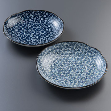 【西海陶器】日本美濃燒 古典菊造型大圓盤-兩件組 -