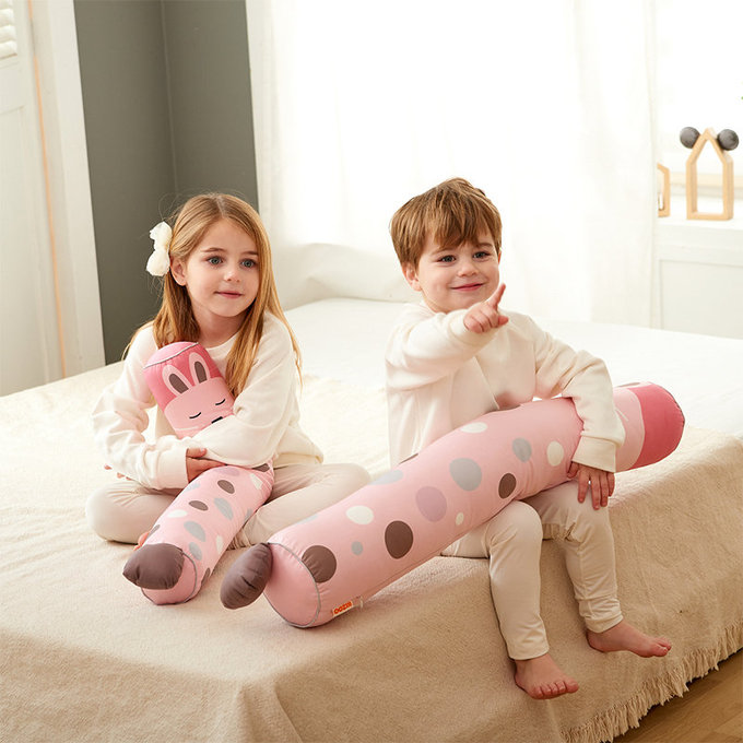 [正韓Hello HiZoo] 純手工多功能防蟎抗菌兒童長條抱枕/靠枕/睡眠輔助枕/側睡抱枕(小款)-粉紅兔-HH019