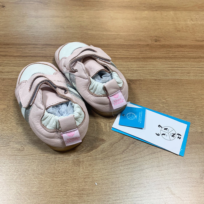 【福利品】英國 shooshoos 健康無毒真皮手工學步鞋/童鞋_粉/銀白條紋童鞋(B-61)