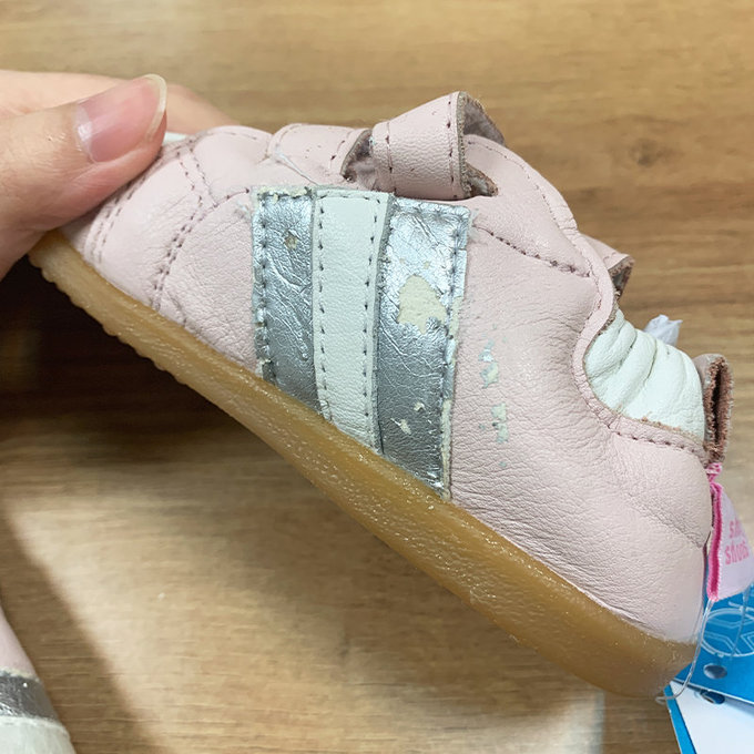 【福利品】英國 shooshoos 健康無毒真皮手工學步鞋/童鞋_粉/銀白條紋童鞋(B-61)