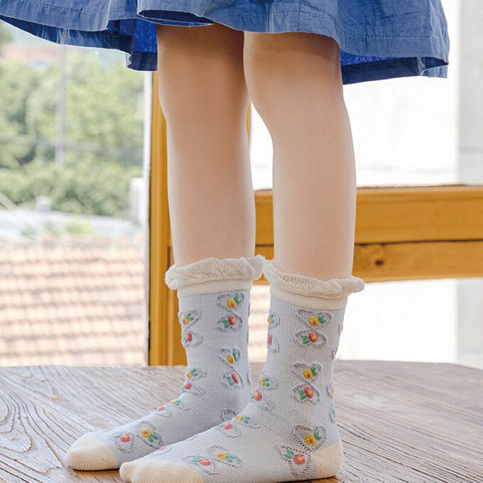 【腳ㄚ子】兒童棉質中筒襪_藍色風鈴草_ilb004