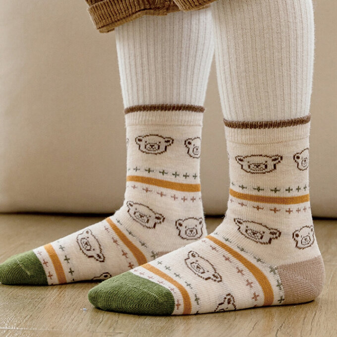 【腳ㄚ子】兒童棉質中筒襪_紳士熊寶_ilb011