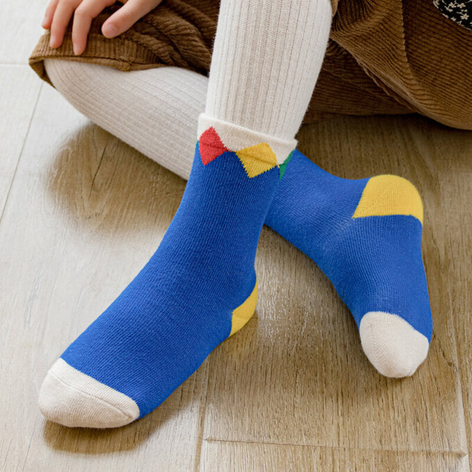 【腳ㄚ子】兒童棉質中筒襪_畢卡索喵_ilb015