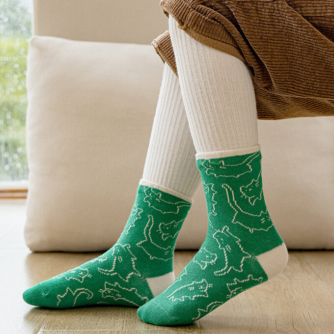 【腳ㄚ子】兒童棉質中筒襪_畢卡索喵_ilb015