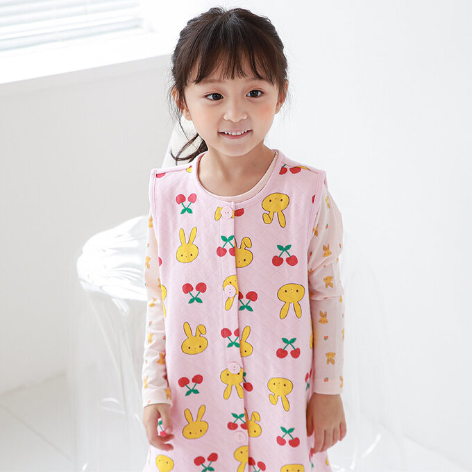 正韓 Cogibu 極舒適無螢光劑 100% 有機棉幼兒/兒童鋪棉保暖防踢背心_櫻桃兔_CGF003