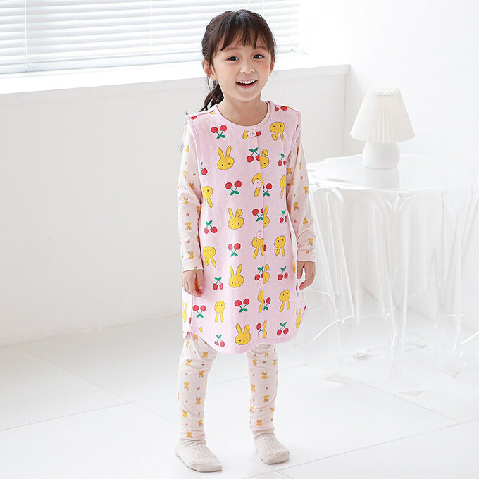 正韓 Cogibu 極舒適無螢光劑 100% 有機棉幼兒/兒童鋪棉保暖防踢背心_櫻桃兔_CGF003