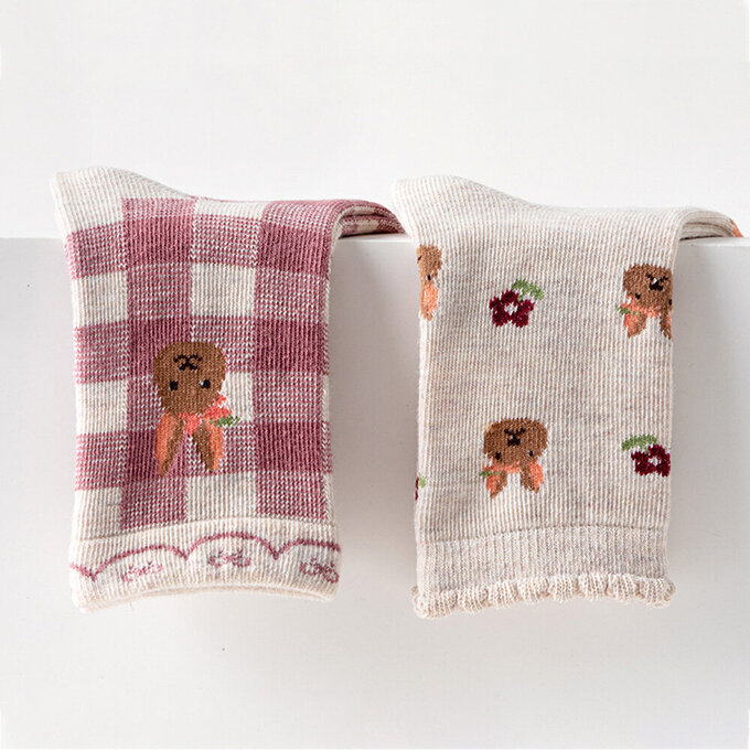 【腳ㄚ子】幼/兒童棉質中筒襪_緋紅花舞_ilbG002