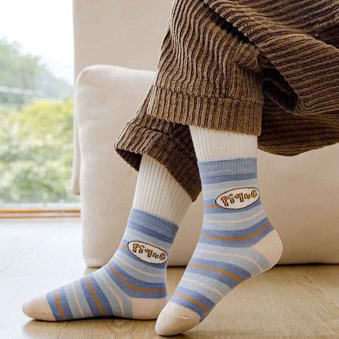 【腳ㄚ子】幼/兒童棉質中筒襪_清爽藍天_ilbB004