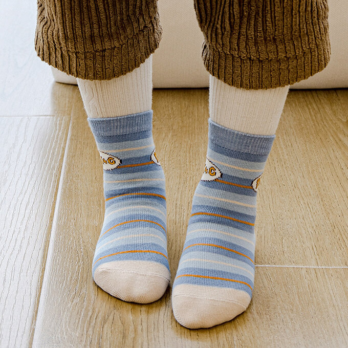 【腳ㄚ子】幼/兒童棉質中筒襪_清爽藍天_ilbB004
