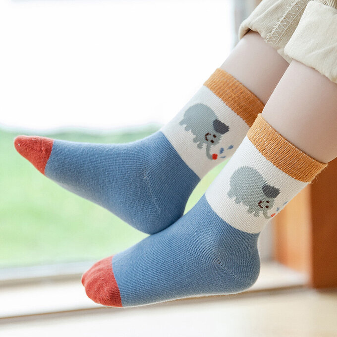 【腳ㄚ子】幼/兒童棉質中筒襪_清爽藍天_ilbB004