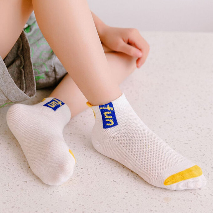 【腳ㄚ子】幼/兒童透氣網眼襪_歡暢世界_ilbF009