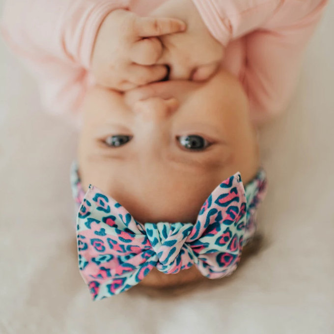 美國 baby bling 純手工極優雅細緻輕柔微彈性/毫無束縛感蝴蝶結髮帶/髮飾_印花款_豹紋女孩(BBRK034)