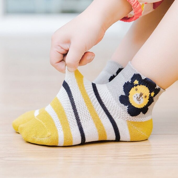 【腳ㄚ子】幼/兒童透氣網眼襪_呆萌獅_ilbF012