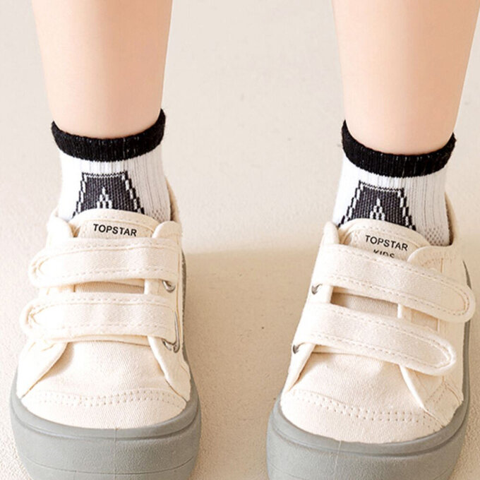 【腳ㄚ子】幼/兒童透氣網眼襪_足球先生_ilbF016