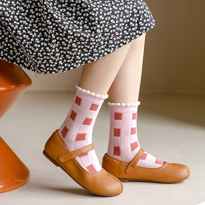 【腳ㄚ子】幼/兒童棉質中筒襪_草莓兔兔_ilbG016