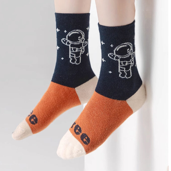 【腳ㄚ子】幼/兒童棉質中筒襪_漫遊宇宙_ilbB017