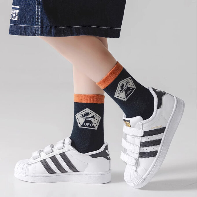 【腳ㄚ子】幼/兒童棉質中筒襪_漫遊宇宙_ilbB017