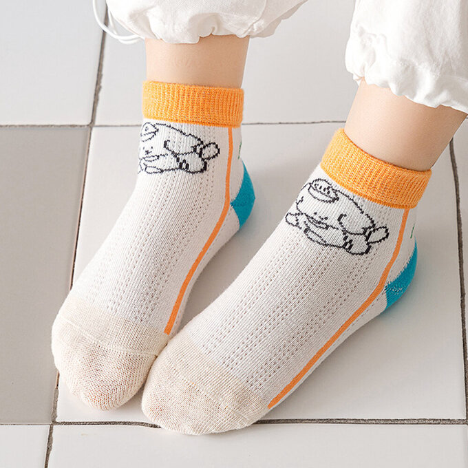 【腳ㄚ子】幼/兒童透氣網眼襪_彩虹小狗_ilbF028
