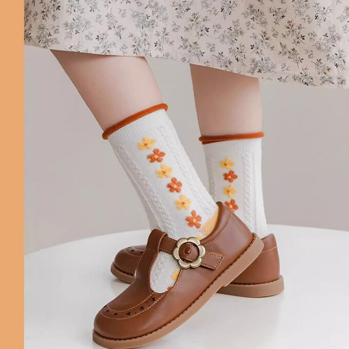 【腳ㄚ子】幼/兒童棉質中筒襪_黃格花兔_ilbG024